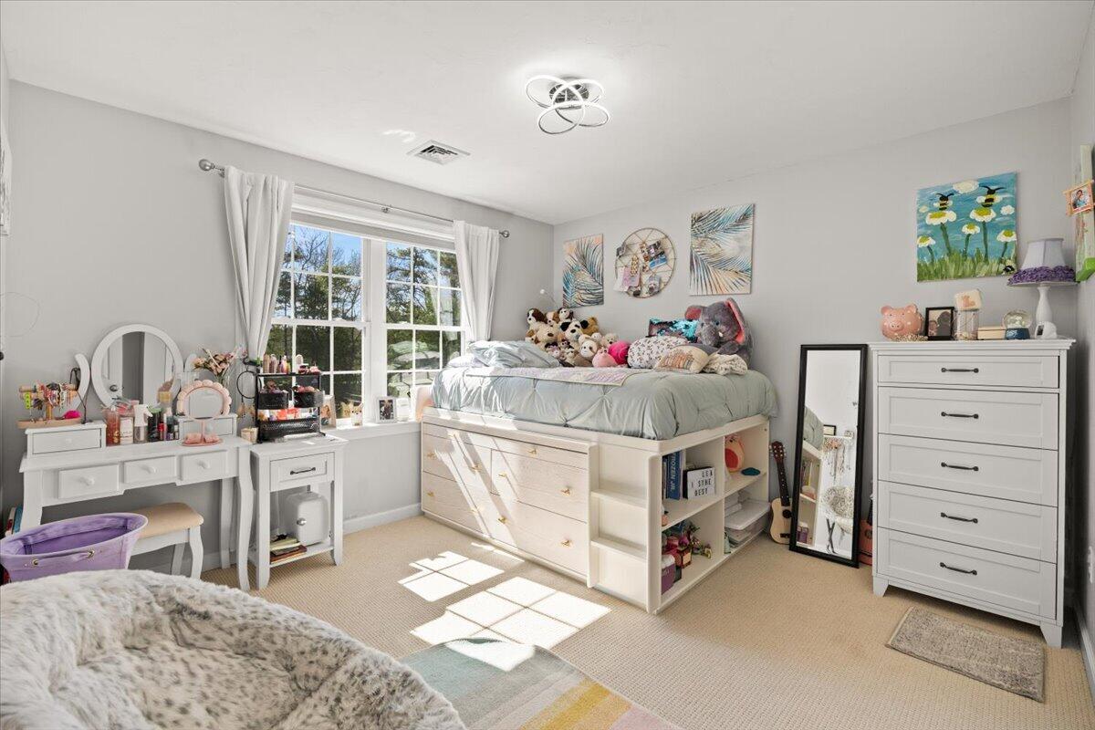 20 Settlers Way Bourne MA 02532