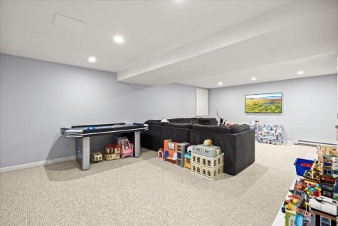 20 Settlers Way Bourne MA 02532