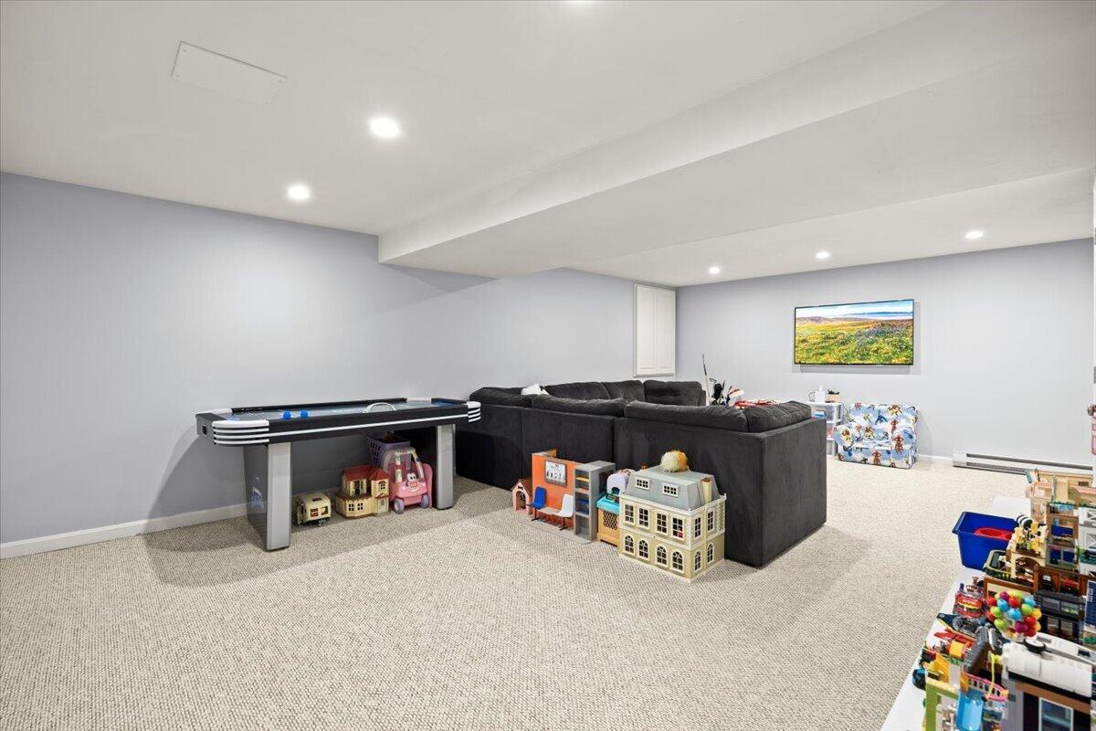 20 Settlers Way Bourne MA 02532