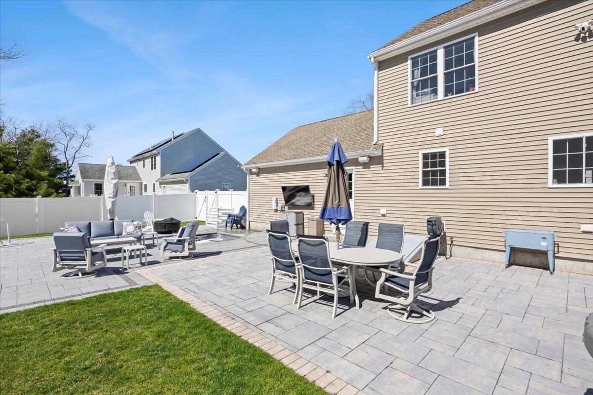 20 Settlers Way Bourne MA 02532