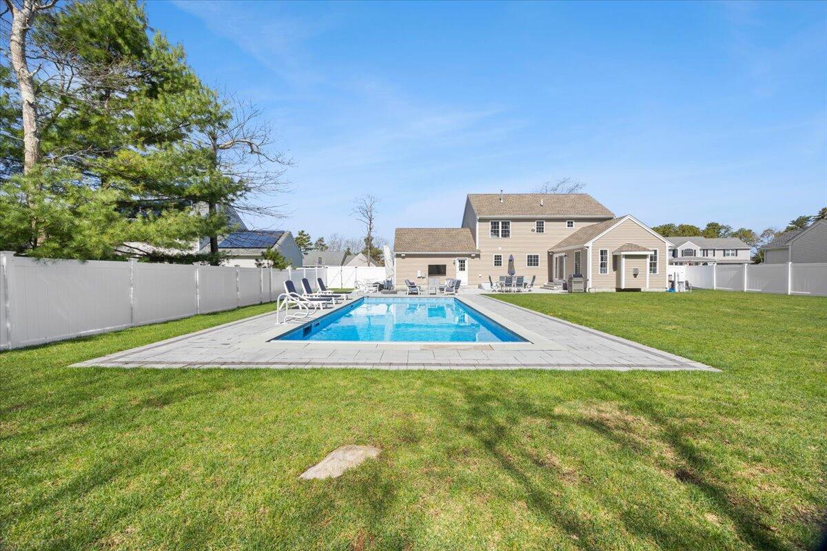 20 Settlers Way Bourne MA 02532