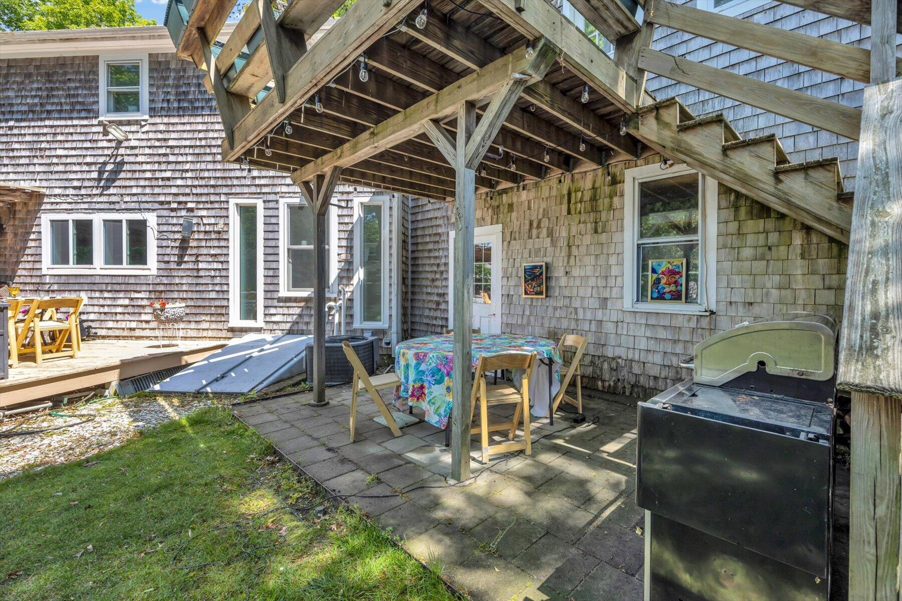 15 Carla Road MA 02601