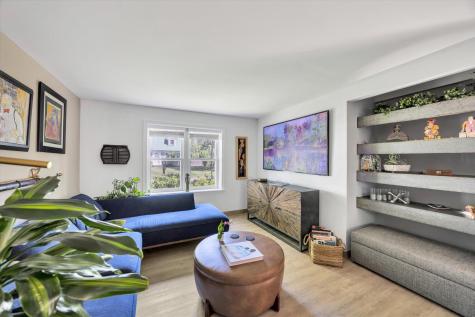 15 Carla Road MA 02601