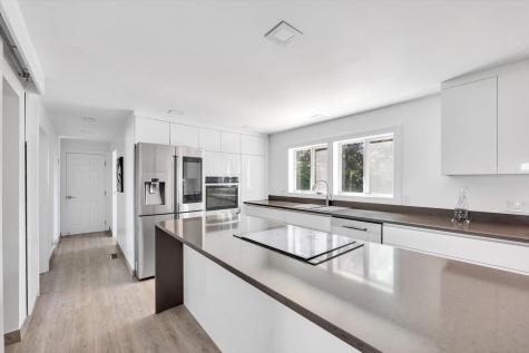 15 Carla Road MA 02601