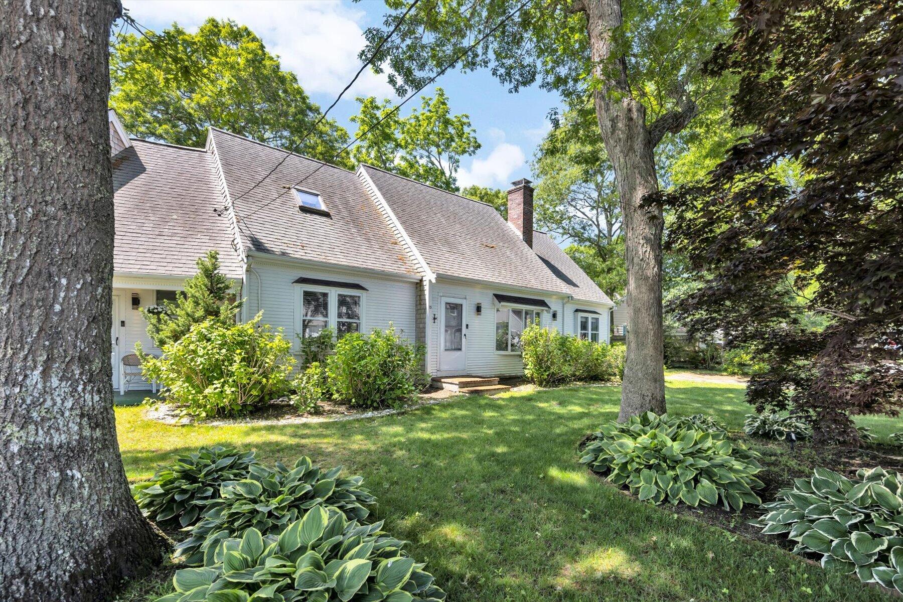 15 Carla Road MA 02601