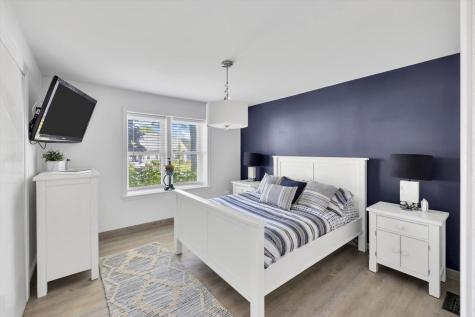 15 Carla Road MA 02601