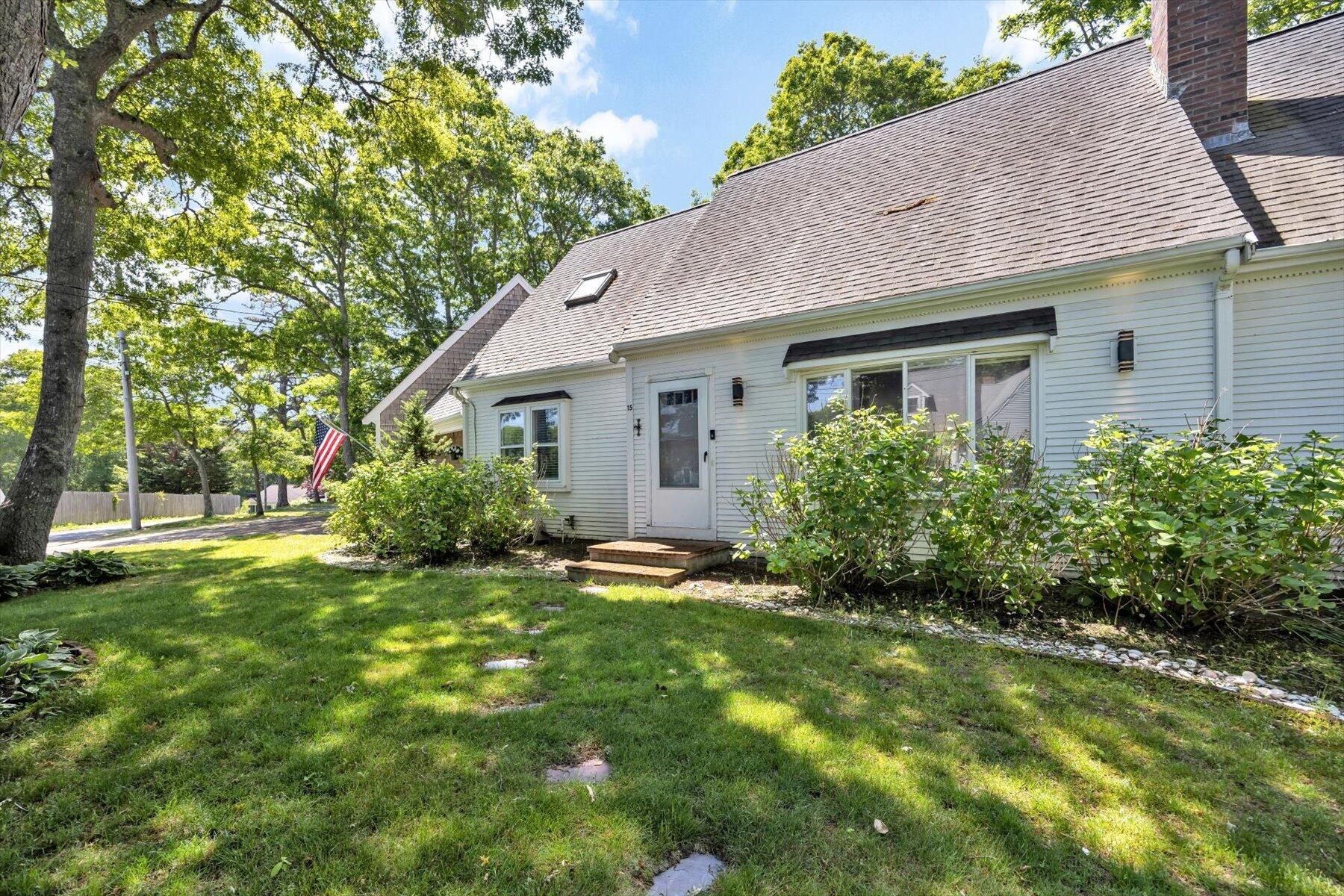 15 Carla Road MA 02601