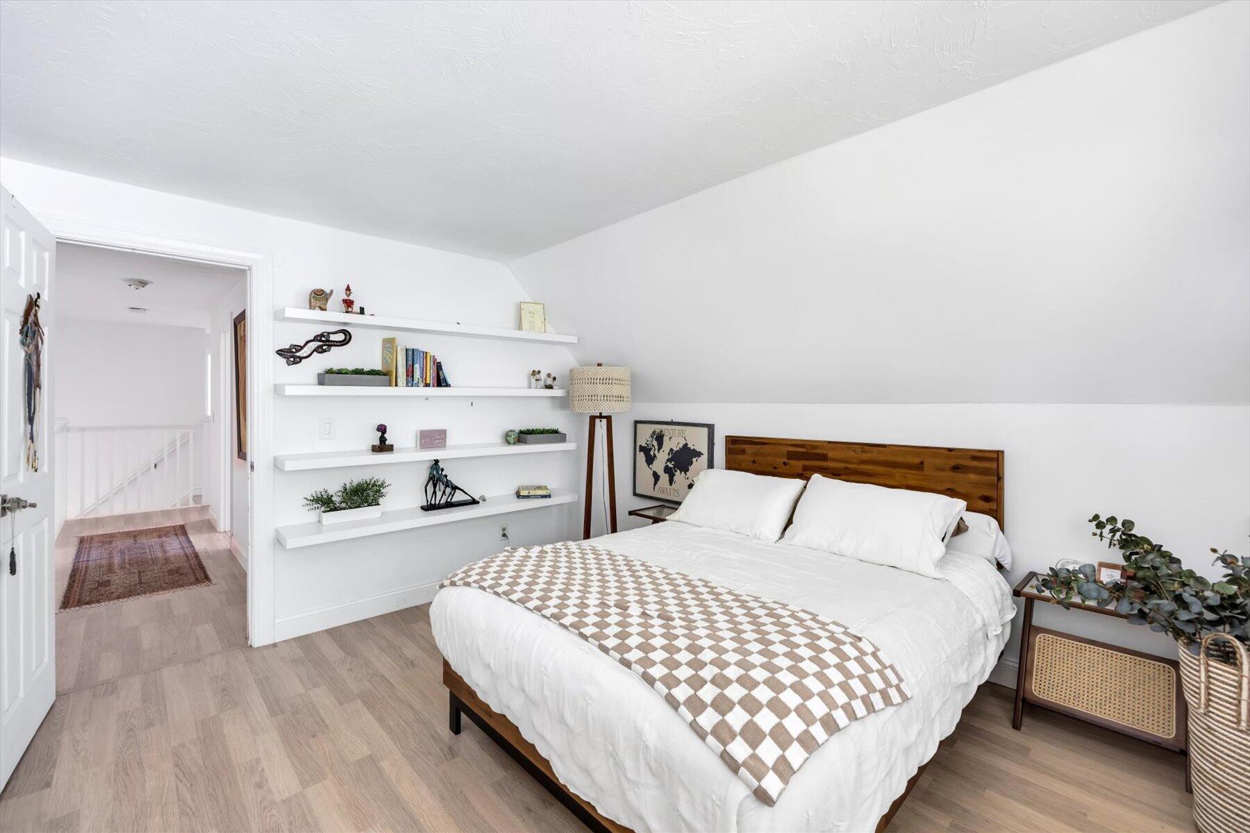 15 Carla Road MA 02601