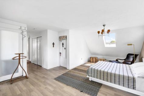15 Carla Road MA 02601