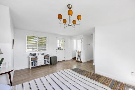 15 Carla Road MA 02601