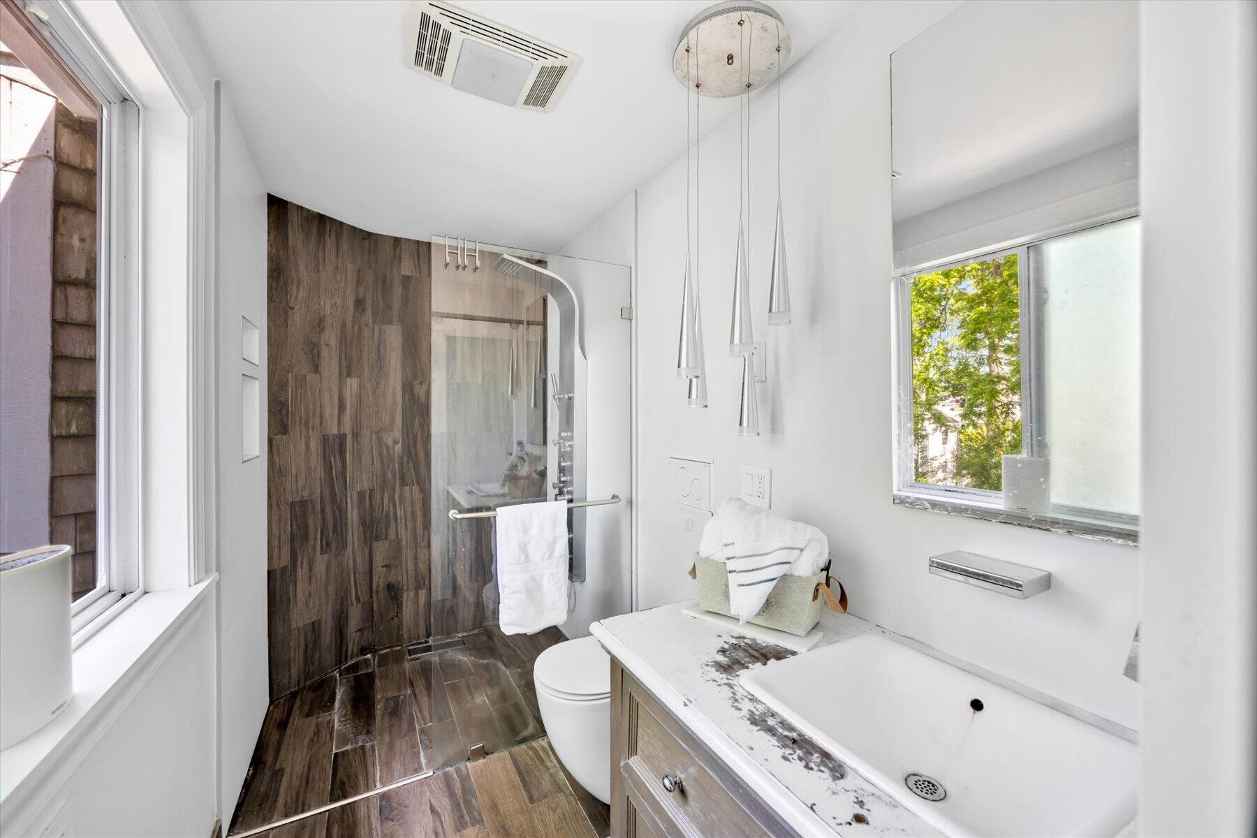 15 Carla Road MA 02601