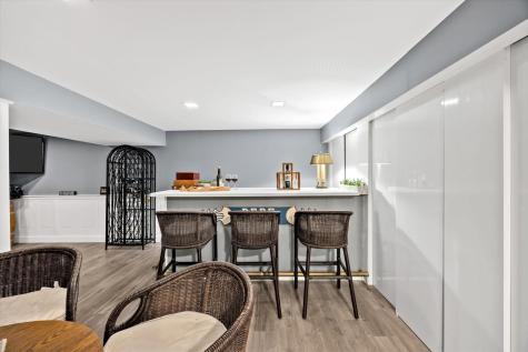 15 Carla Road MA 02601
