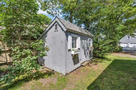 15 Carla Road MA 02601