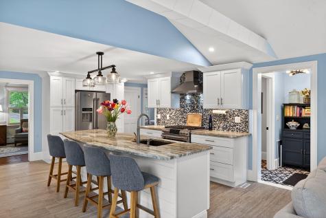 31 Pine Street Sandwich MA 02563