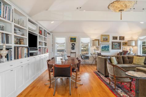 162 Commercial Street Provincetown MA 02657