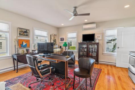 162 Commercial Street Provincetown MA 02657