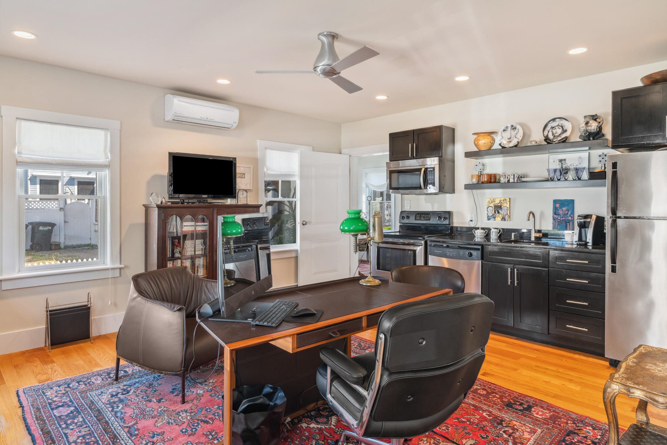 162 Commercial Street Provincetown MA 02657