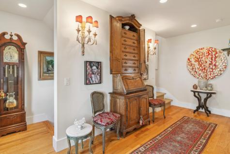 162 Commercial Street Provincetown MA 02657