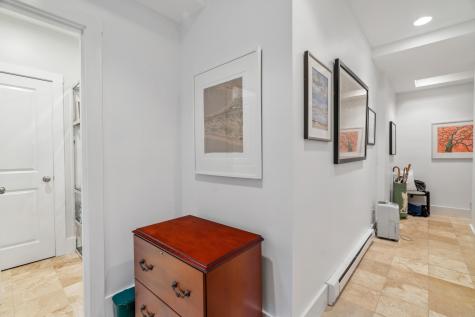 162 Commercial Street Provincetown MA 02657