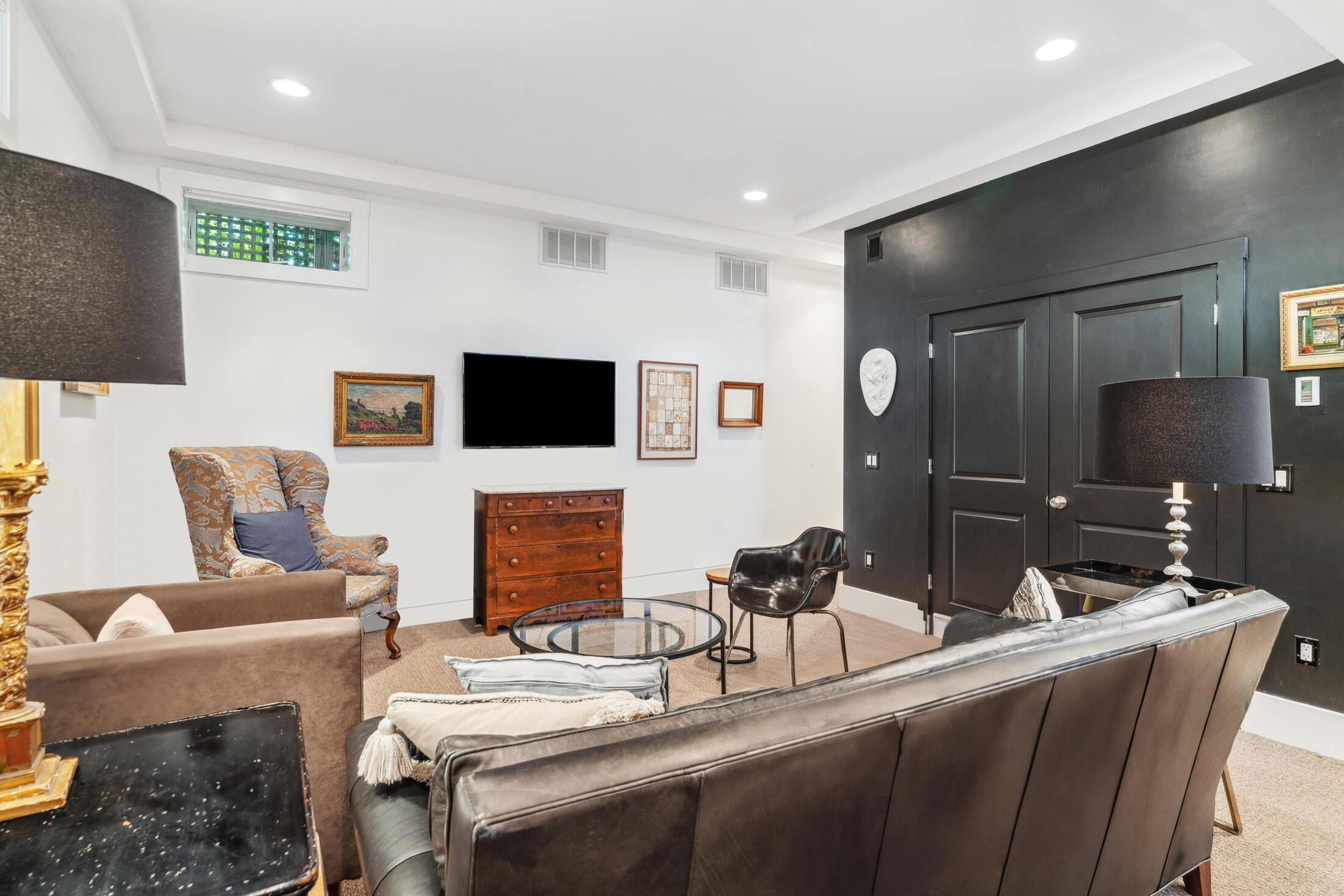 162 Commercial Street Provincetown MA 02657