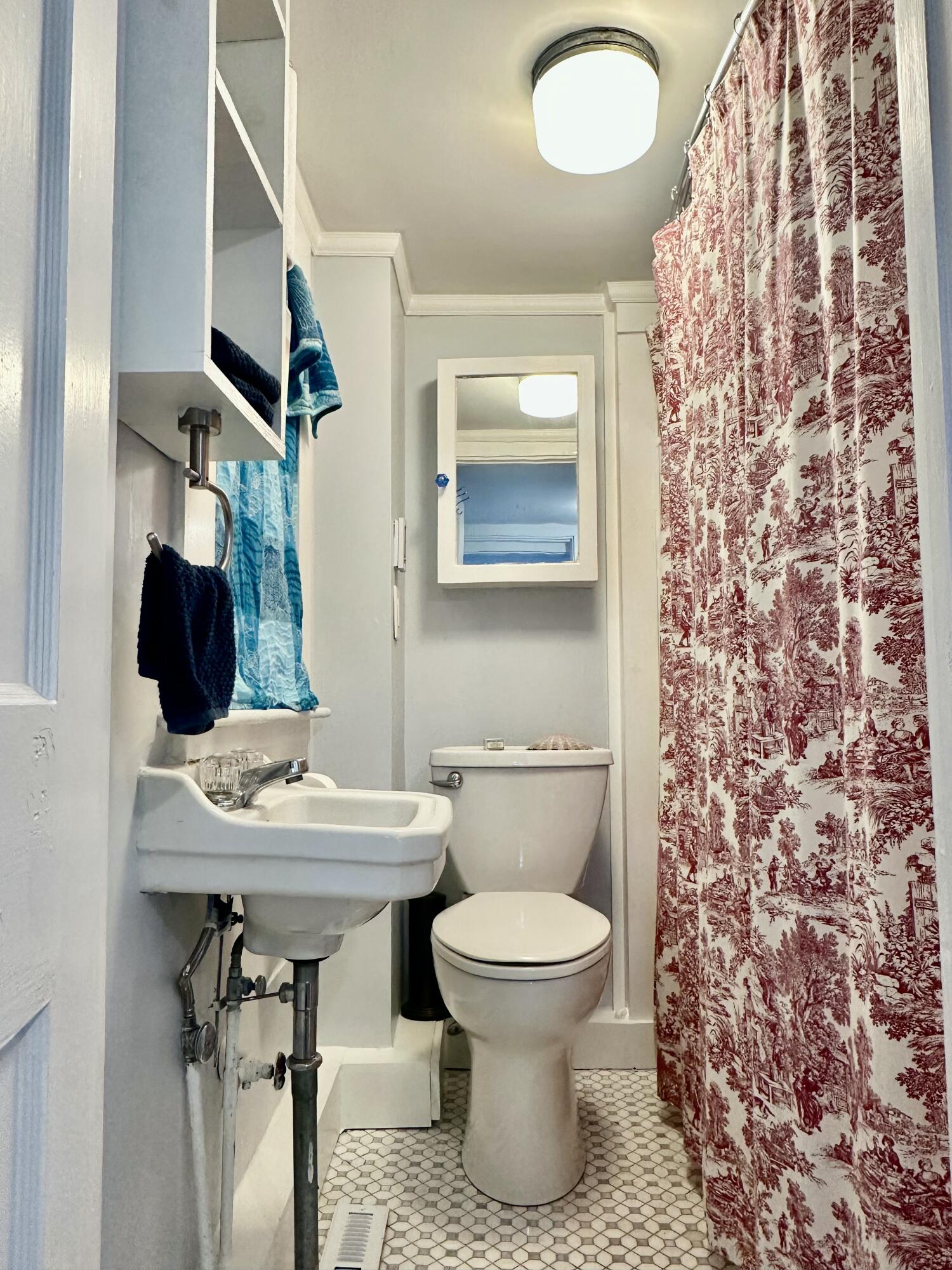 62 Pine Avenue Hyannis MA 02601