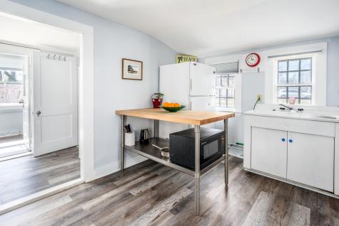 62 Pine Avenue Barnstable MA 02601