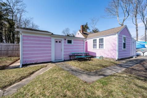 62 Pine Avenue Barnstable MA 02601