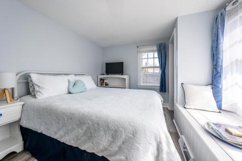 62 Pine Avenue Barnstable MA 02601