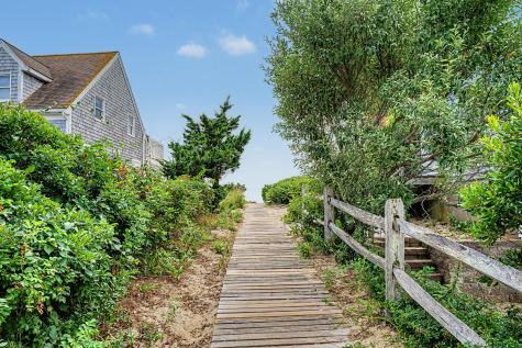 102 Old Wharf Road Dennis MA 02638