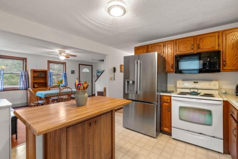 12 Eldridge Street Bourne MA 02532