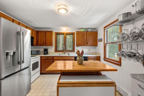 12 Eldridge Street Bourne MA 02532