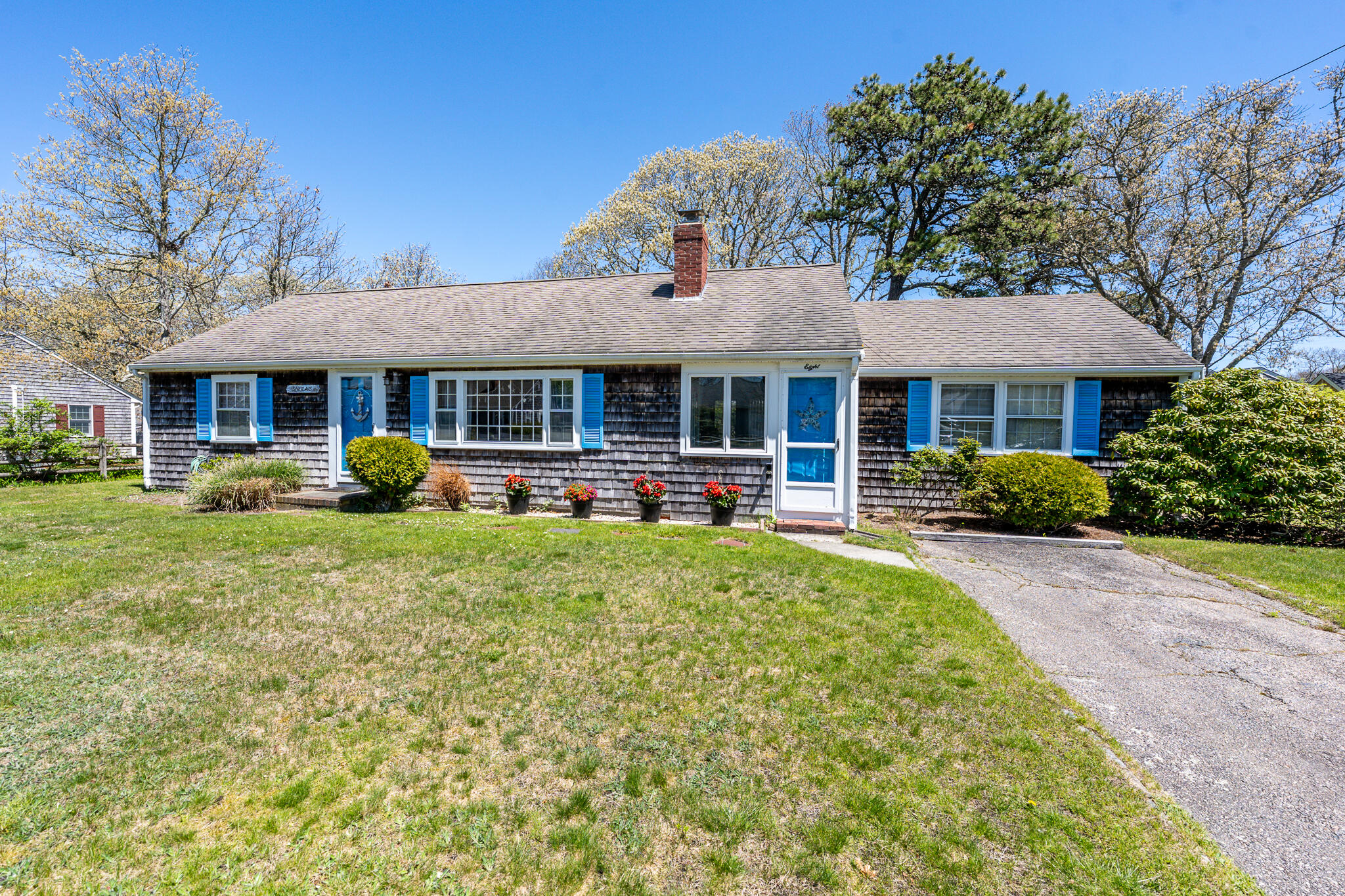 8 Folger Lane West Dennis MA 02670