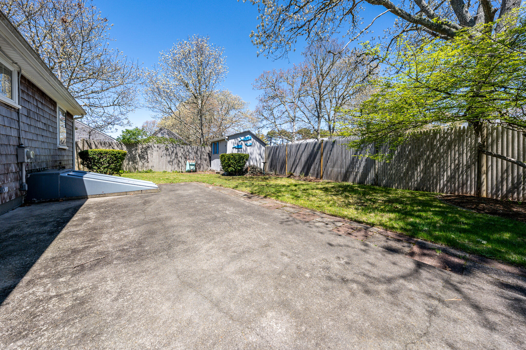 8 Folger Lane West Dennis MA 02670