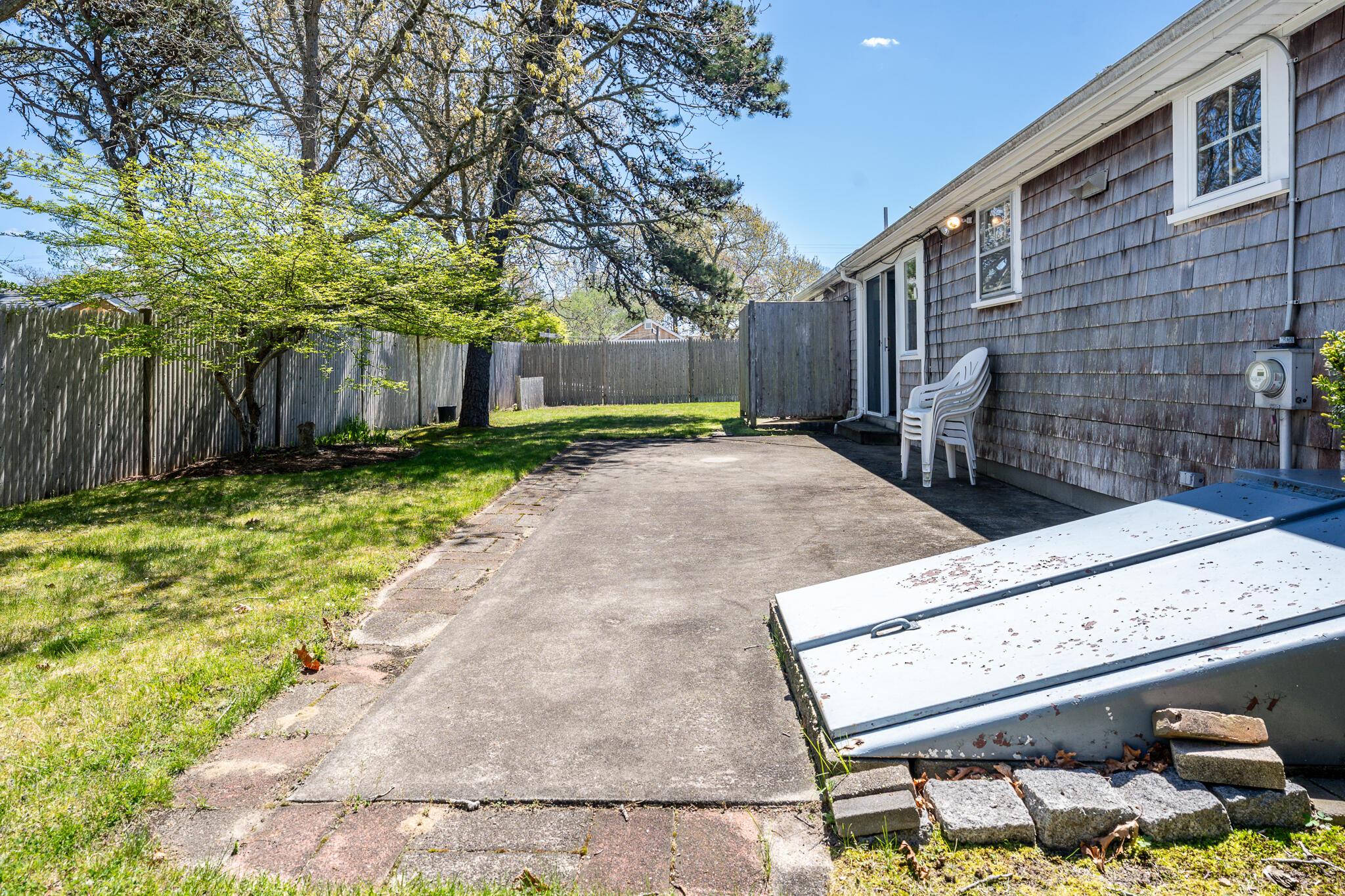 8 Folger Lane West Dennis MA 02670