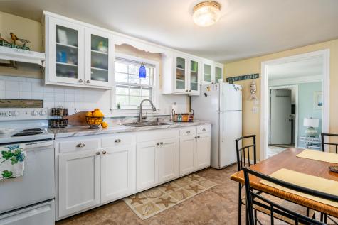 8 Folger Lane Dennis MA 02670