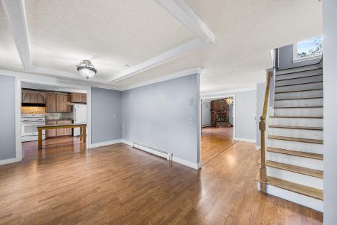 9 E Harbor Circle Teaticket MA 02536
