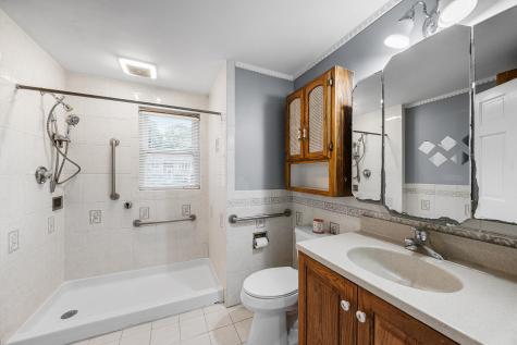9 E Harbor Circle Teaticket MA 02536