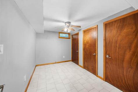 9 E Harbor Circle Teaticket MA 02536