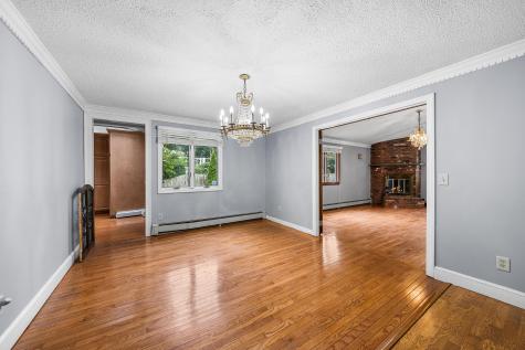 9 E Harbor Circle Teaticket MA 02536