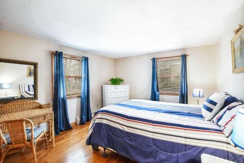 18 Fox Lane Falmouth MA 02540