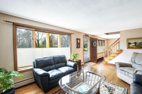 18 Fox Lane Falmouth MA 02540