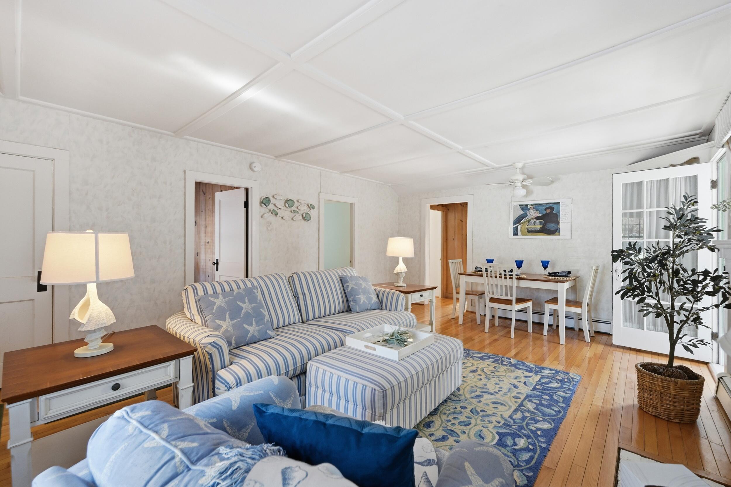 21 Nearmeadows Road Yarmouth MA 02673