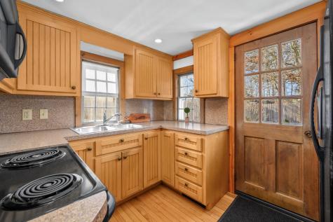 21 Nearmeadows Road Yarmouth MA 02673