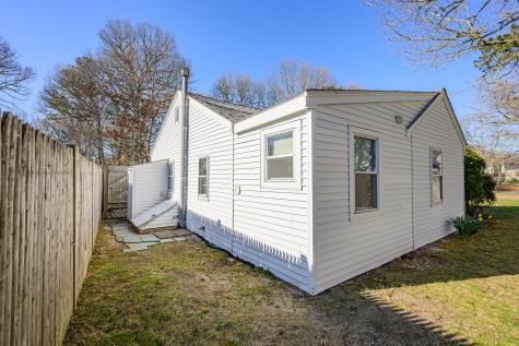 21 Nearmeadows Road Yarmouth MA 02673