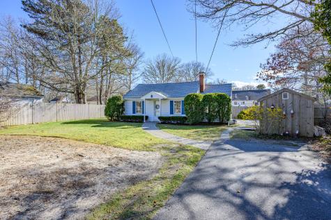 21 Nearmeadows Road Yarmouth MA 02673