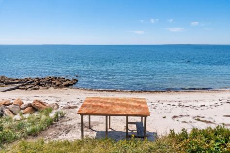 114 Quaker Road West Falmouth MA 02540