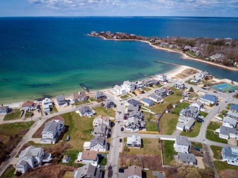 142 Silver Beach Avenue Falmouth MA 02556