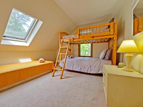 30 Norris Path Teaticket MA 02536