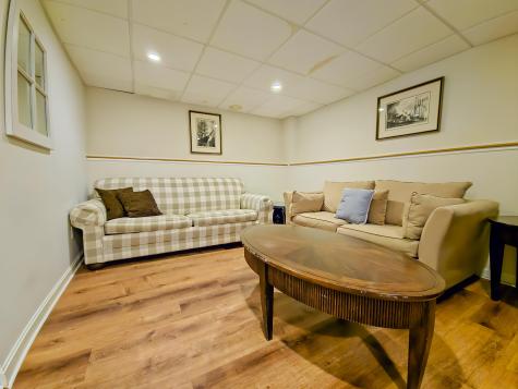 30 Norris Path Teaticket MA 02536