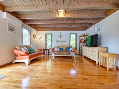 30 Norris Path Teaticket MA 02536